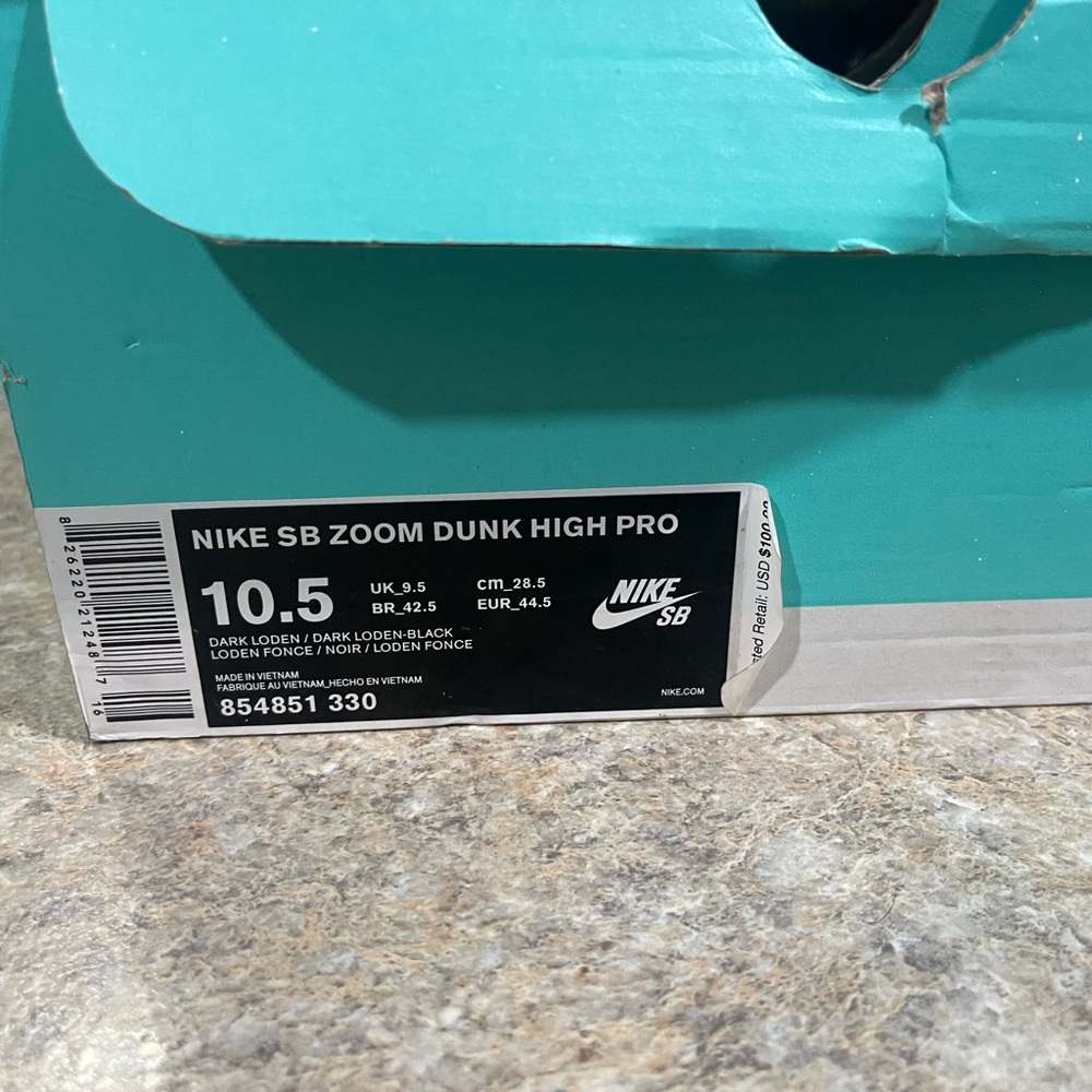 Nike Dunk Hi - Picture 4 of 4